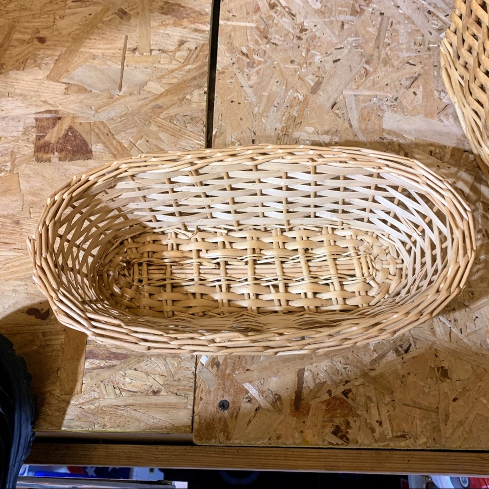 🔴 SOLD 🔴 Vintage Oblong Basket